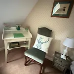 Domaine De La Charmille Homestay *